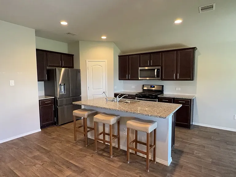 20378 Green Mountain Dr — Photo 2