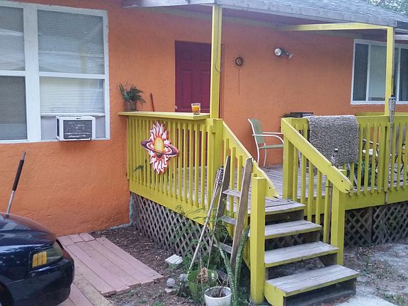 Front entry way with deck
