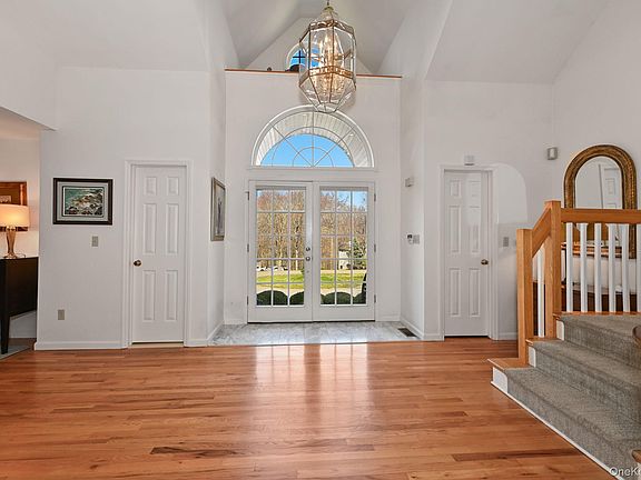 2nd image of 44 Butler Hill Road