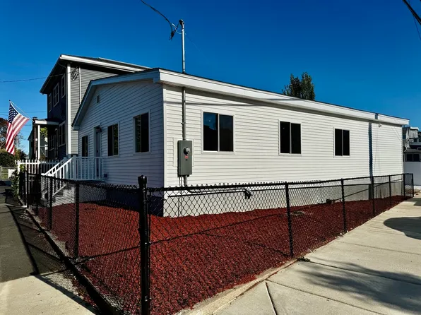 85 Jones Rd, Revere, MA 02151
