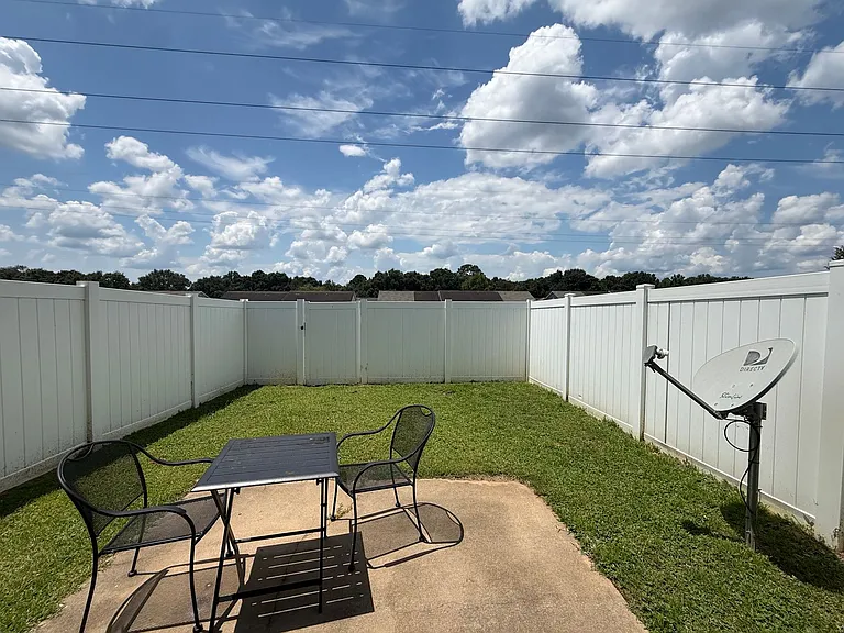 114 Baldwin Dr — Photo 24