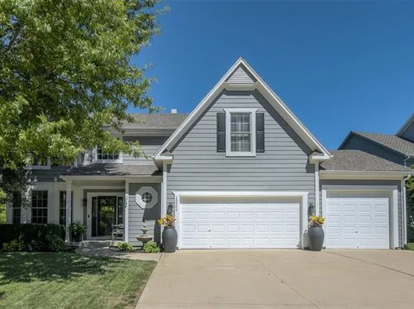 15964 W 160th Ter, Olathe, KS 66062