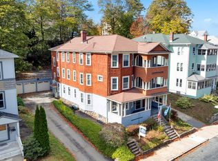 28 Crystal St, Worcester, MA 01603