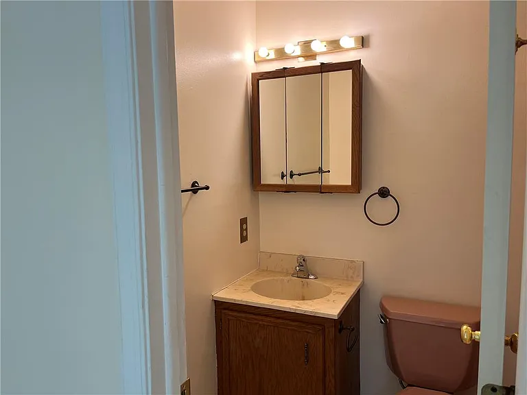 5628 Grace Ave — Photo 40