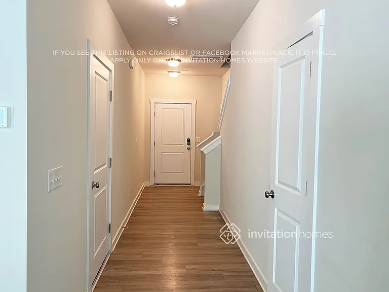 3015 Ayana Dr — Photo 2