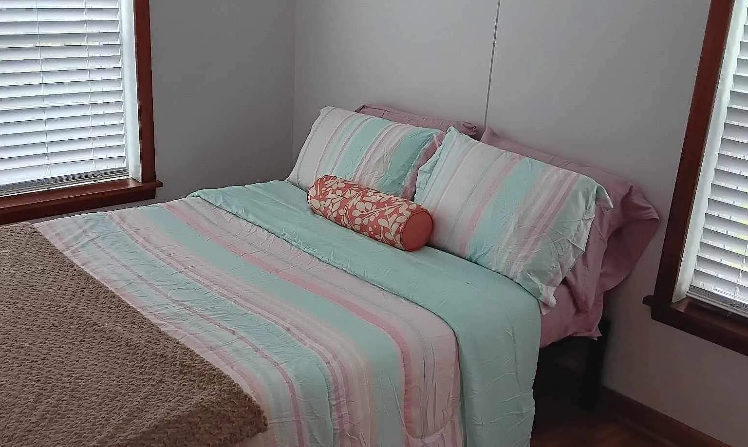 2 bed, 930 sqft, $850 — Photo 3