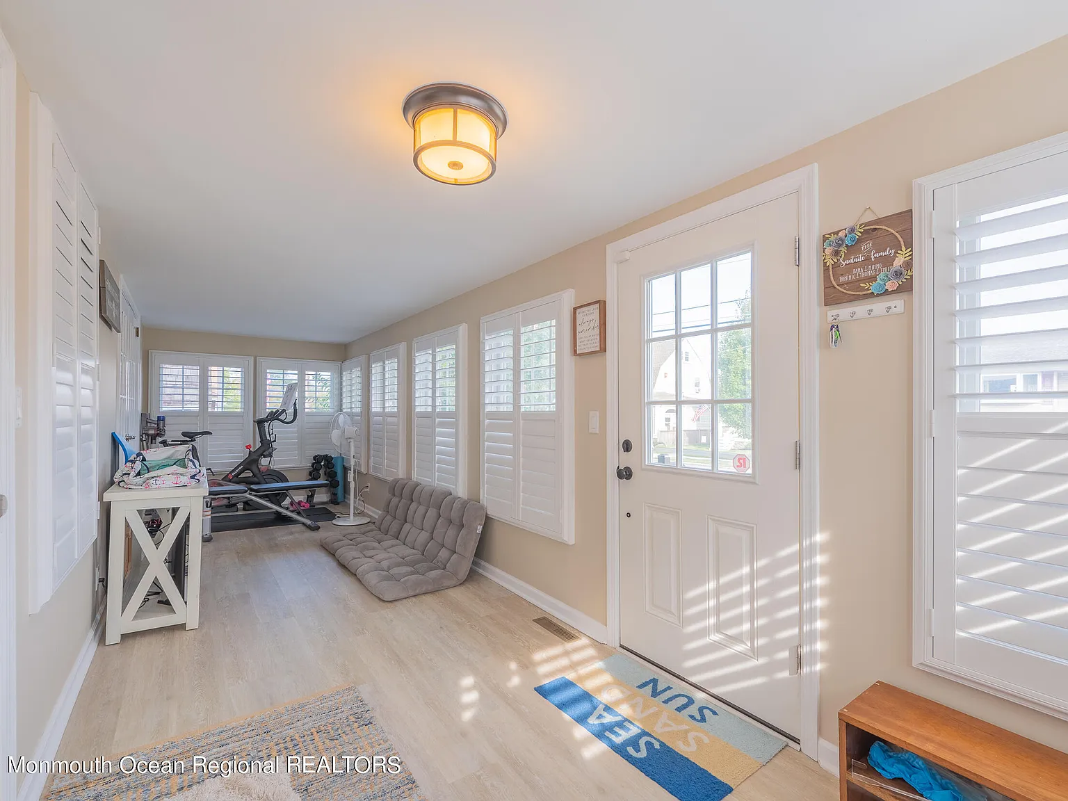 4 bed, 3.5 bath, 1592 sqft, $3,200 — Photo 2