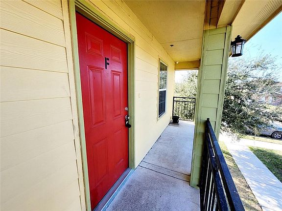 2nd image of 1105 W Stubbs St APT F