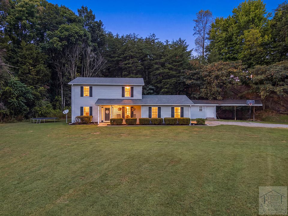 1st image of 4022 Reed Creek Dr