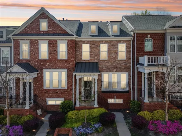 2290 Limehurst Dr, Atlanta, GA 30319