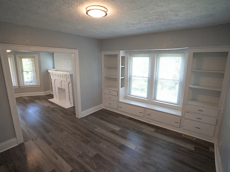 Dining room Unit A
