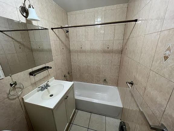 2nd image of 88-69A Eldert Ln