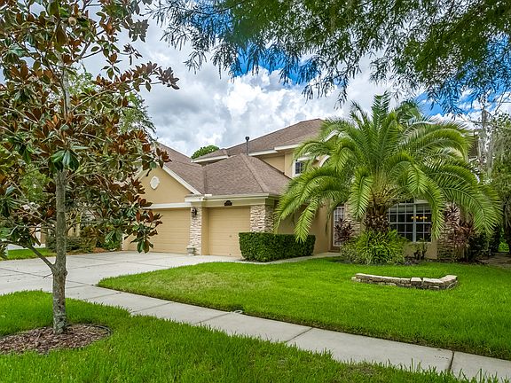 3rd image of 10424 Greendale Dr
