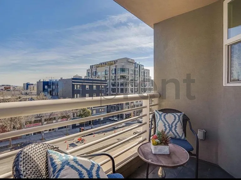 851 Van Ness Ave #306 — Photo 18