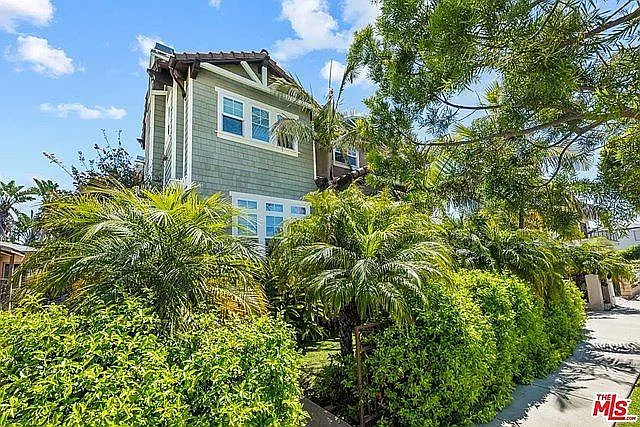 3976 Tilden Ave — Photo 28