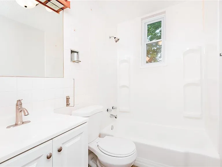 17 Tower Hill Ct — Photo 9