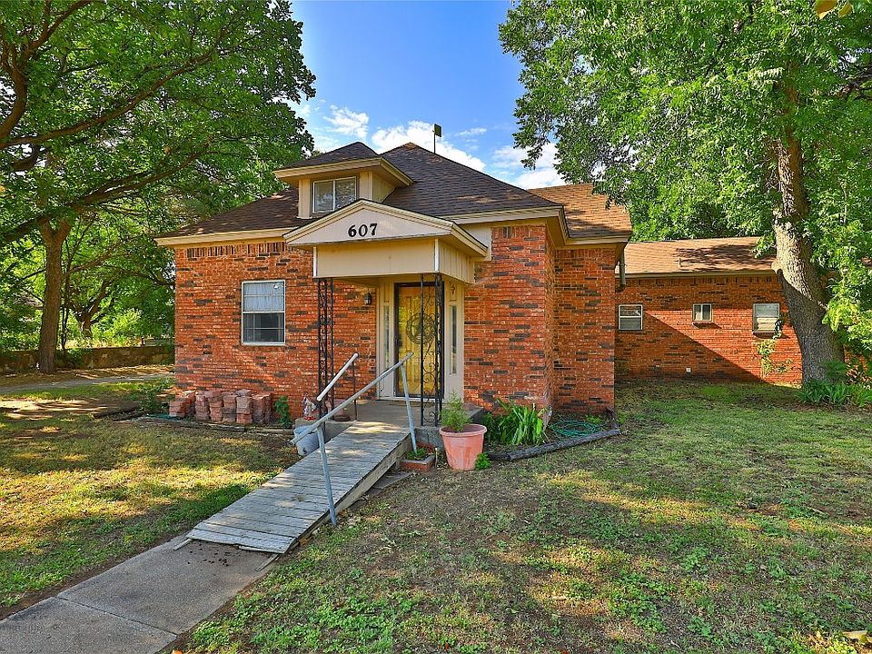 607 SE 4th St, Knox City, TX 79529 | Zillow