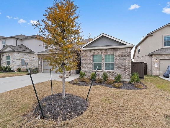 2nd image of 1001 Bluewood Bnd