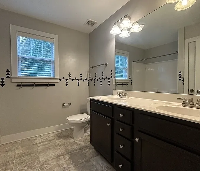 61 Wood Green Dr — Photo 10