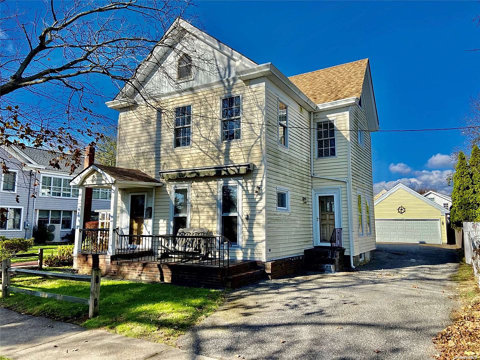 130 Bay Ave, Greenport, NY 11944 Zillow