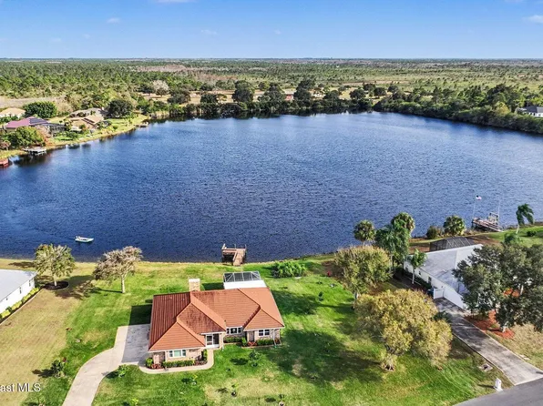 355 Lake View Ln, Grant Valkaria, FL 32909