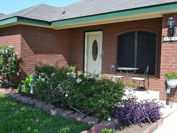 4th image of 4103 Bowles Dr