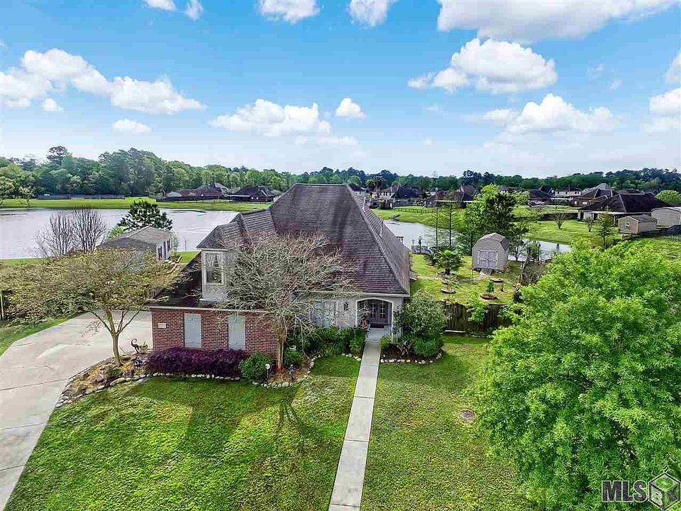 1st image of 13830 Shady Hollow Dr
