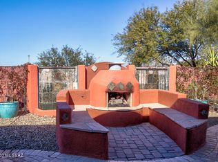 1590 N Sage Sparrow Rd, Green Valley, AZ 85614