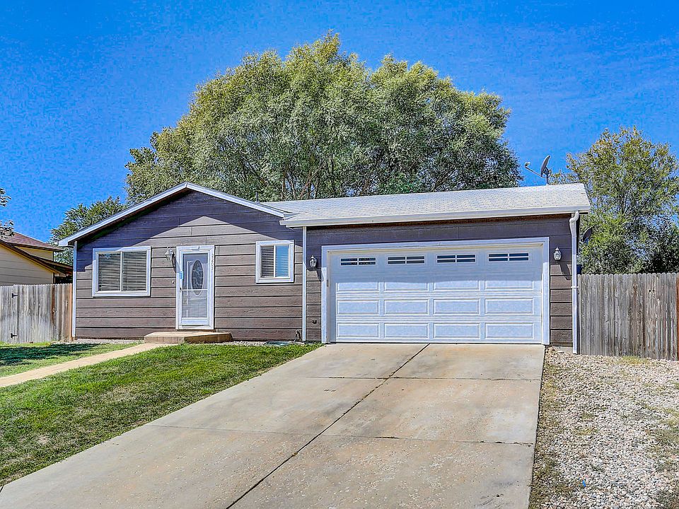1st image of 2207 Aspen Ave