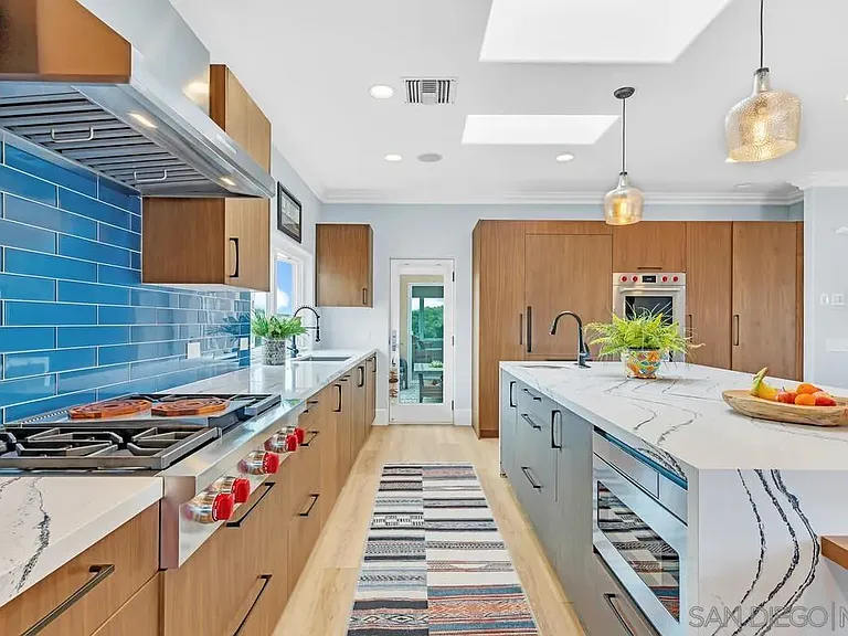 7564 Navigator Cir — Photo 32