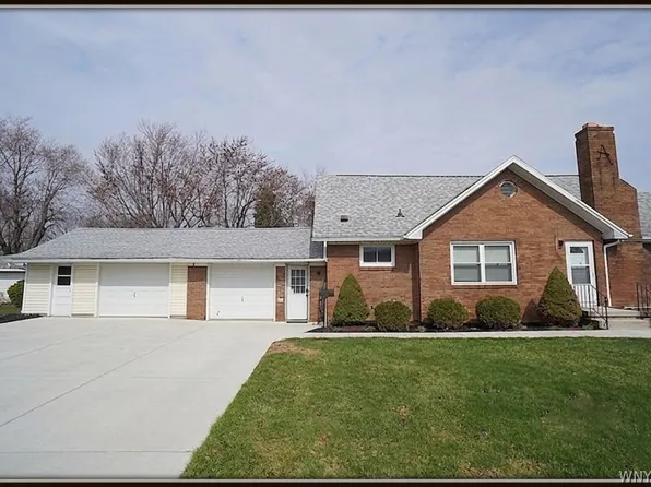 136 Miami Pkwy, Cheektowaga, NY 14225