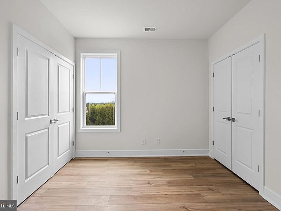 4th image of 42724 Darala Dr