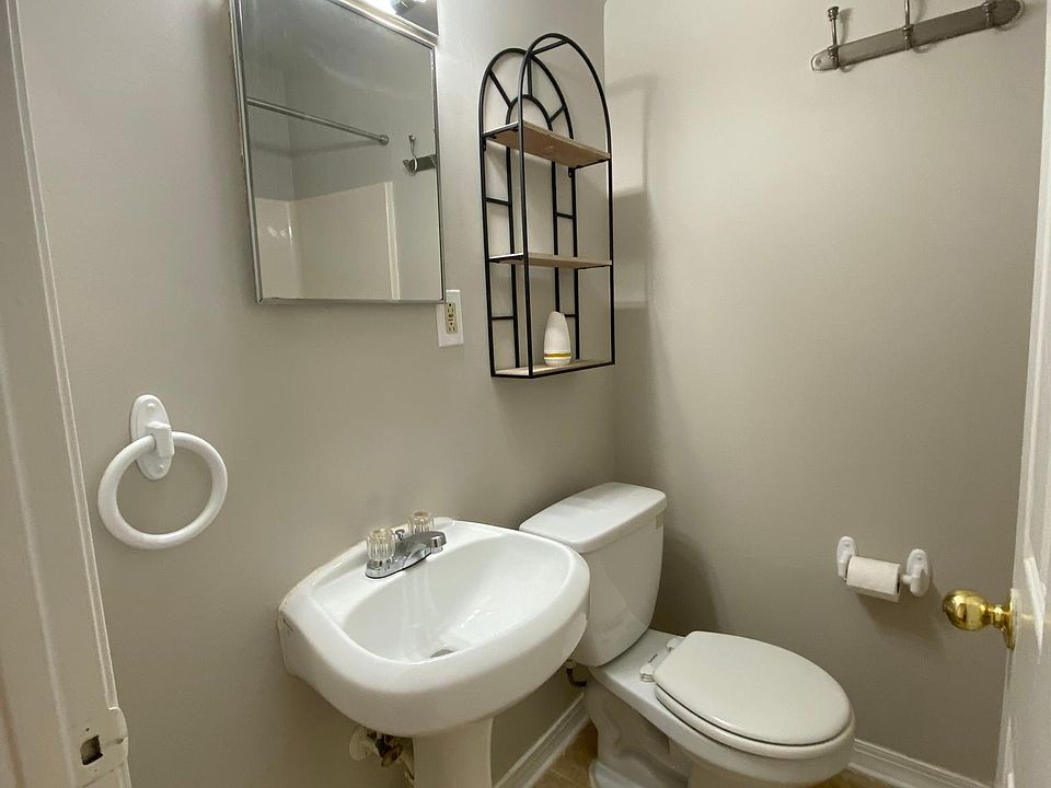 2nd image of 2737 Dillon St APT A