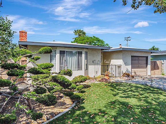 2nd image of 2547 Amethyst Dr