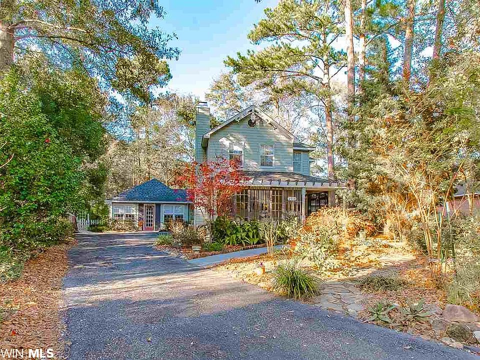 1st image of 2115 Oxford Cir