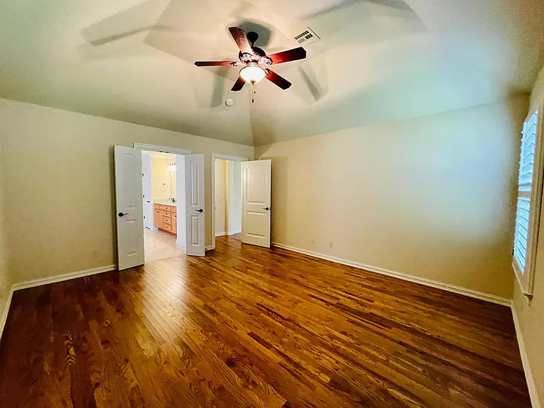 10932 S 77th Pl E — Photo 15