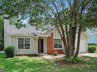 2062 W Morgans Bluff Ct, Lithonia, GA 30058