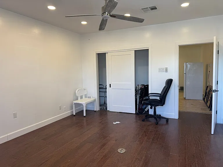 11201 W Nevada Ave — Photo 4