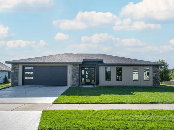 3524 Wildflower Rd S, Saint Cloud, MN 56301