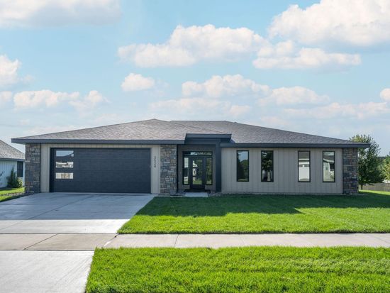 3524 Wildflower Rd S, Saint Cloud, MN 56301