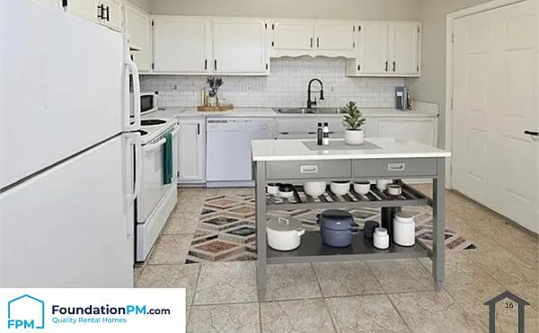 34 N Idlewild St #11 — Photo 7