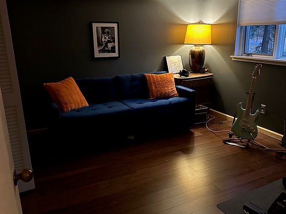 3rd image of 247 Mulholland Ave