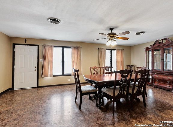 4th image of 311 Craigmont Ln