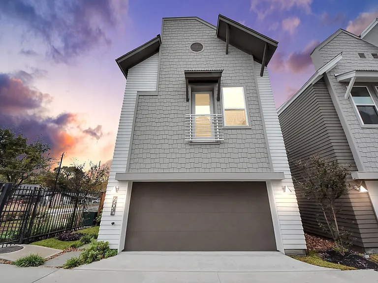 7504 Carver Rd #D — Photo 46