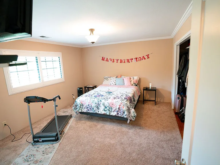1550 Chabot Ct — Photo 35