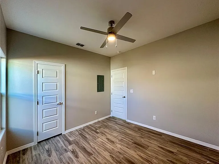 4305 Walnut Ave #3 — Photo 11