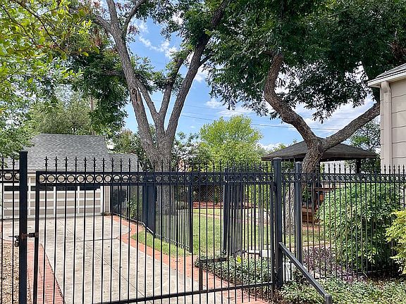 Security Fence & remote Gate
