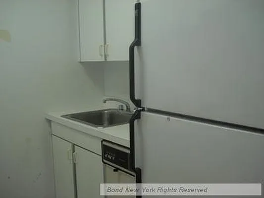 Rented by Bond New York | media 24