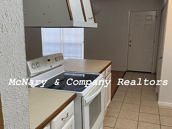 3rd image of 7221 Lancashire Dr