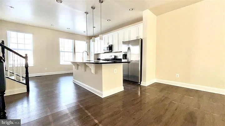 Building Photo - 1347 Spindrift Rd
